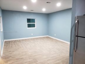 829 NW 113th St, Miami FL 33168