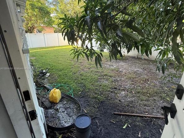 2651 SW 62nd Ave, Miramar FL 33023