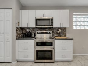 17080 NW 10th St, Pembroke Pines FL 33028