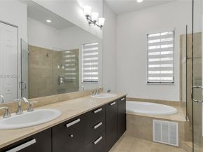 17080 NW 10th St, Pembroke Pines FL 33028