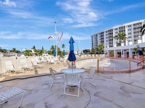 2731 NE 14th St Cswy 115, Pompano Beach FL 33062