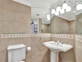 2731 NE 14th St Cswy 115, Pompano Beach FL 33062