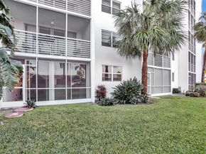 2731 NE 14th St Cswy 115, Pompano Beach FL 33062