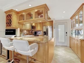 2731 NE 14th St Cswy 115, Pompano Beach FL 33062