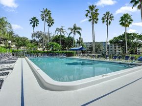 2220 N Cypress Bend Dr 310, Pompano Beach FL 33069