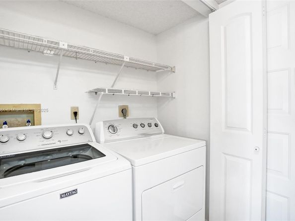 2220 N Cypress Bend Dr 310, Pompano Beach FL 33069