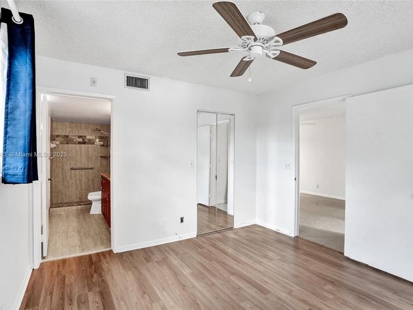 2220 N Cypress Bend Dr 310, Pompano Beach FL 33069