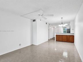 2220 N Cypress Bend Dr 310, Pompano Beach FL 33069