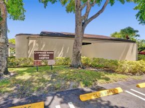 2220 N Cypress Bend Dr 310, Pompano Beach FL 33069
