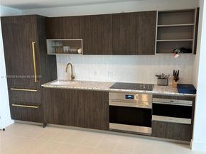 159 NE 6th St PH5013, Miami FL 33132