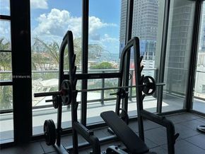 159 NE 6th St PH5013, Miami FL 33132