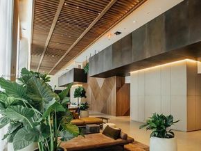 159 NE 6th St PH5013, Miami FL 33132