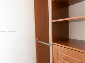 2841 NE 163rd St 706, North Miami Beach FL 33160