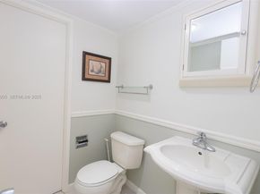 2841 NE 163rd St 706, North Miami Beach FL 33160