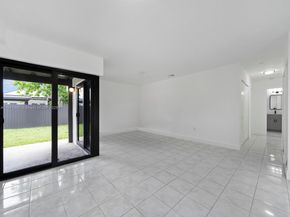 21003 SW 124th Ave Rd, Miami FL 33177