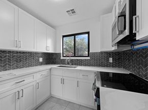 21003 SW 124th Ave Rd, Miami FL 33177