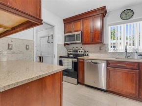15265 SW 100th Ct, Miami FL 33157