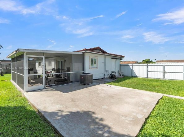 15265 SW 100th Ct, Miami FL 33157