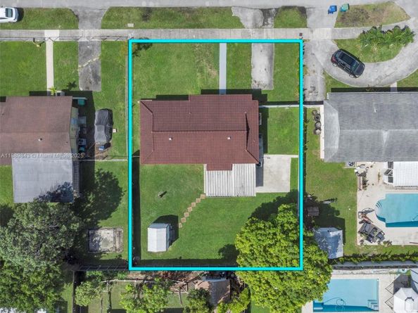 15265 SW 100th Ct, Miami FL 33157