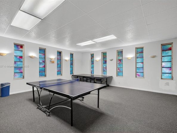 5001 NW 34th St 304, Lauderdale Lakes FL 33319