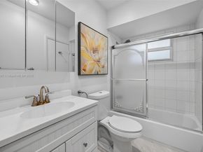 5001 NW 34th St 304, Lauderdale Lakes FL 33319