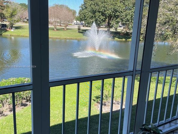 2709 Nassau Bnd G2, Coconut Creek FL 33066