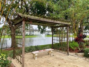 2709 Nassau Bnd G2, Coconut Creek FL 33066