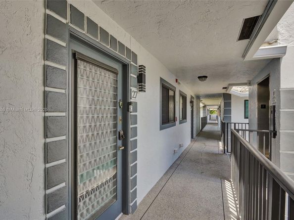 15011 Ashland Cir 27, Delray Beach FL 33484