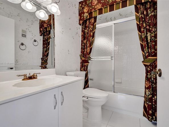 15011 Ashland Cir 27, Delray Beach FL 33484