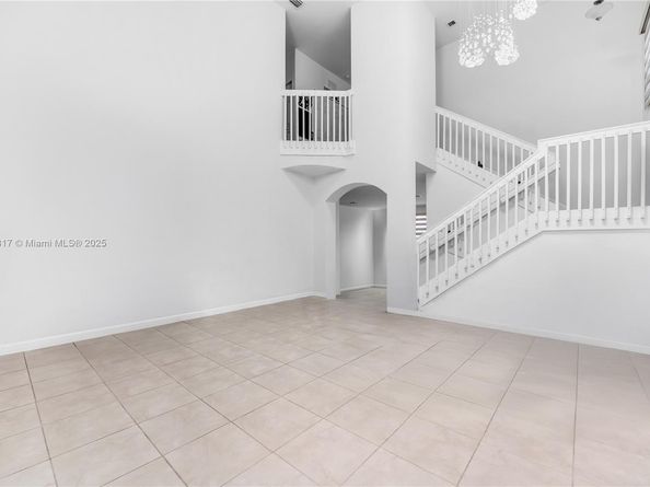 643 SE 37th Ter, Homestead FL 33033
