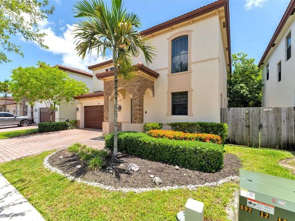 643 SE 37th Ter, Homestead FL 33033