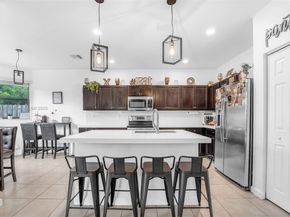 643 SE 37th Ter, Homestead FL 33033