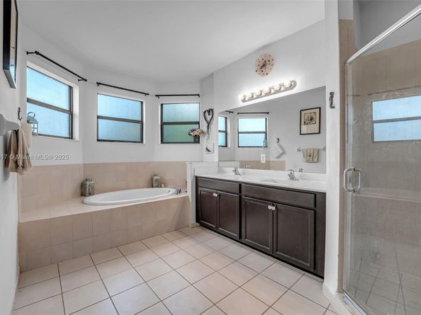 643 SE 37th Ter, Homestead FL 33033