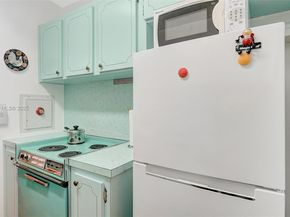 17001 NE 13th Ave 308, Miami FL 33162