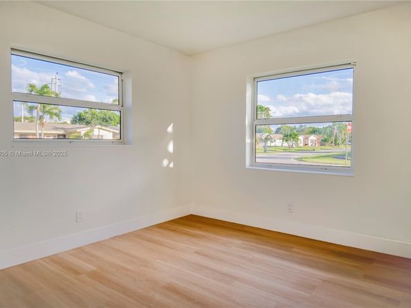 3251 NW 23rd Ct, Lauderdale Lakes FL 33311