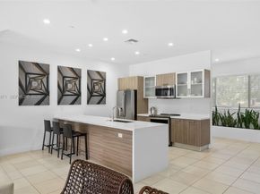 1034 NE 18th Ave 205, Fort Lauderdale FL 33304