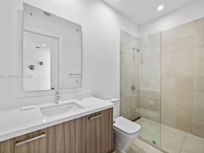 1034 NE 18th Ave 205, Fort Lauderdale FL 33304