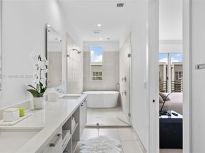 1034 NE 18th Ave 205, Fort Lauderdale FL 33304