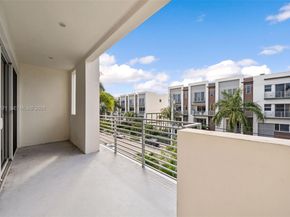 1034 NE 18th Ave 205, Fort Lauderdale FL 33304