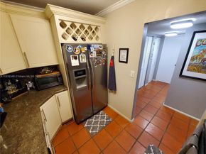 7900 Camino Cir 405, Miami FL 33143