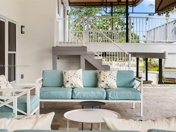 2684 Marathon Ln, Fort Lauderdale FL 33312