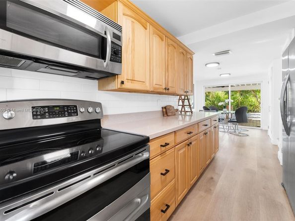 2684 Marathon Ln, Fort Lauderdale FL 33312