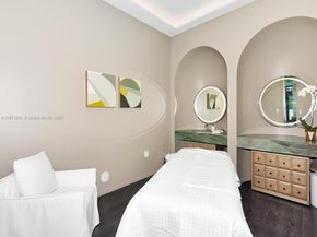 801 S Miami Ave 2310, Miami FL 33131