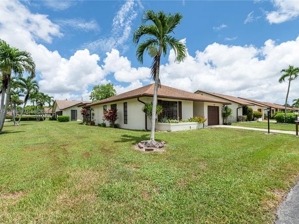 Undisclosed Address #A11866443, Green Acres FL 33463