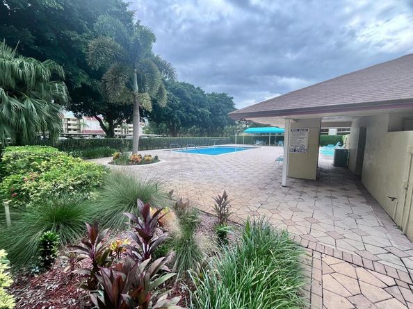 23344 Carolwood Ln 106, Boca Raton FL 33428
