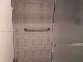 1000 Saint Charles Pl L2, Pembroke Pines FL 33026