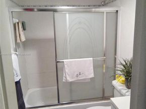 1000 Saint Charles Pl L2, Pembroke Pines FL 33026