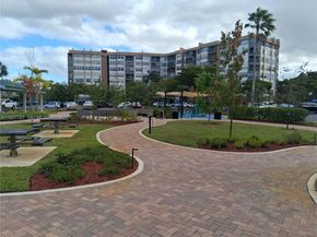 1000 Saint Charles Pl L2, Pembroke Pines FL 33026