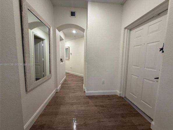 8826 W Flagler St 112, Miami FL 33174