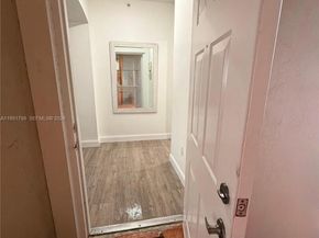 8826 W Flagler St 112, Miami FL 33174